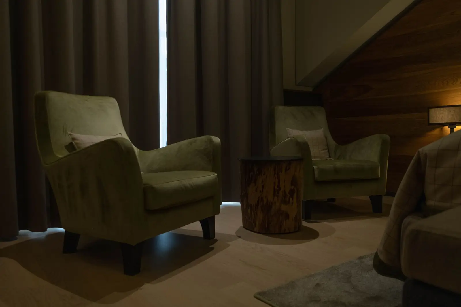 Evauri Royal Hotel interior detail
