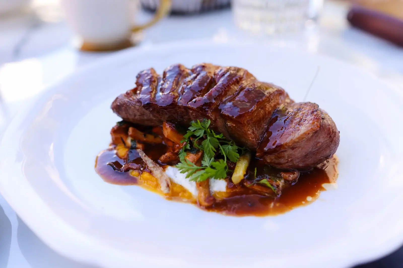 Dining detail at Evauri Royal Hotel